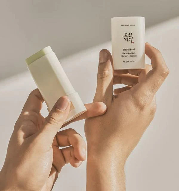 Bloqueador Matte Sun Stick Mugwort + Camelia